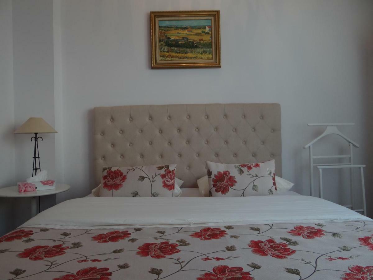 מנוסק Villa Colonna Appartements מראה חיצוני תמונה